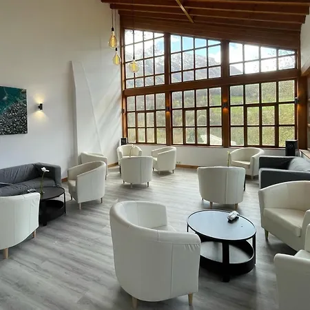 Torrecerredo Hotel