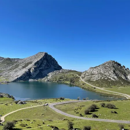 Torrecerredo Ξενοδοχείο *