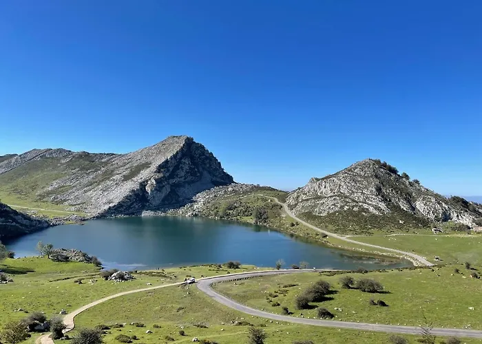 Torrecerredo Hotell *